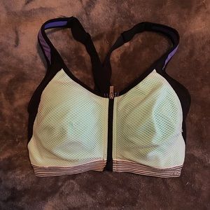 VS Sports Bra